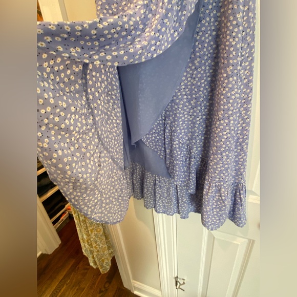 Rails Frida Nova ditsy floral wrap skirt EUC size S - Picture 2 of 8